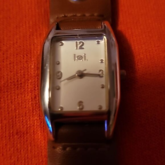 Vintage L.e.i. LEI Watch Silver Case Brown Leather Riveted Band Y2K‎ Big Buckle main image 9